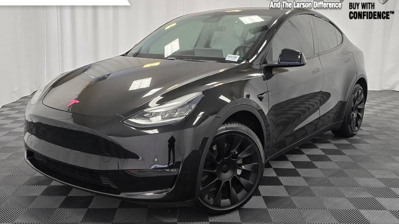 TESLA MODEL Y 2020 5YJYGDEE8LF051522 image